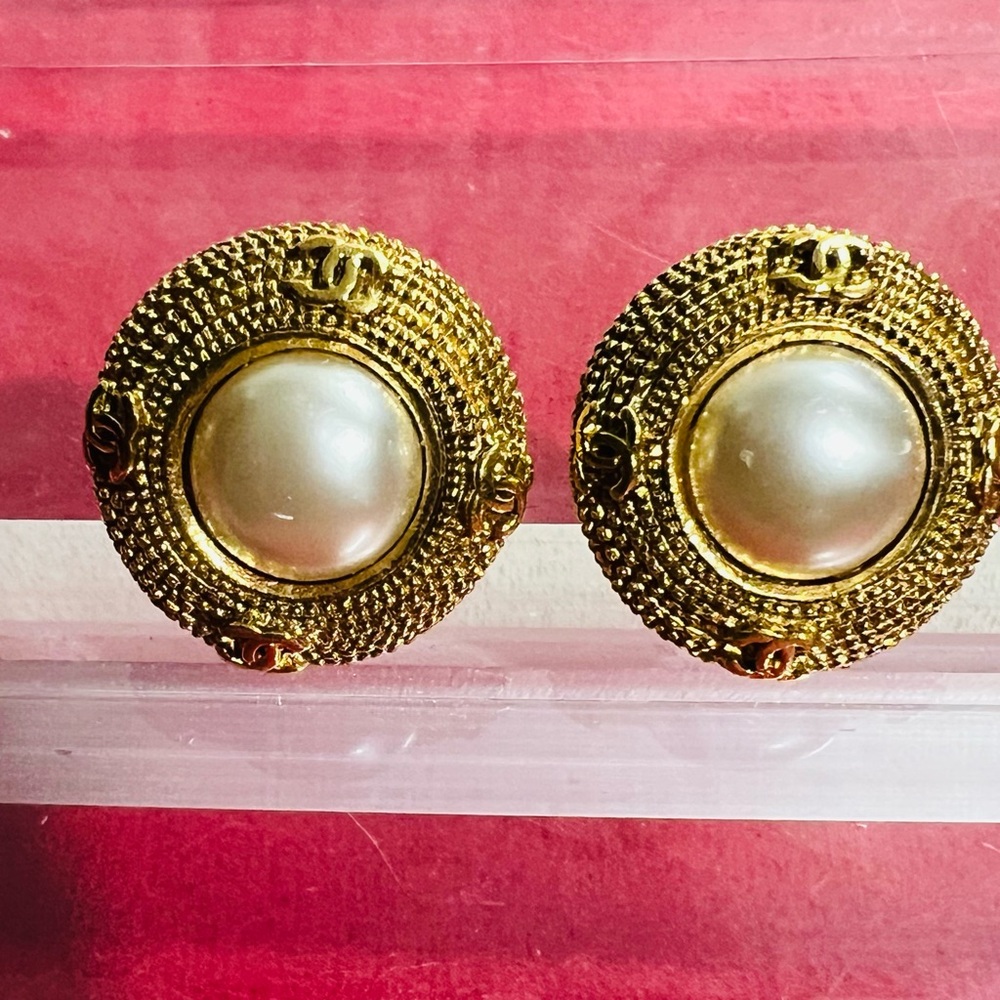 CHANEL Gold Tone and Pearl Round Earrings